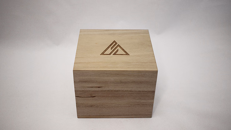 Odyssey Genesys Collector's Box by Sergio Roca - thumbnail 3