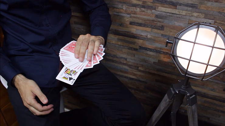 Bicycle Triumph Kicker Deck Red by Anthony Stan and Magic Smile Productions - Trick - thumbnail 5