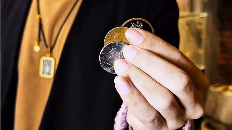 Wing Coin by Harry He & Bacon Magic - thumbnail 5