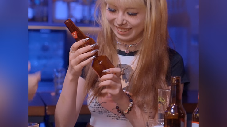 Tornado Bottle by Red Tsai and Aaron Hsing - thumbnail 4