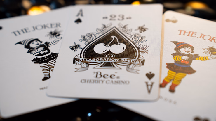 Limited Bee X Cherry Playing Cards - thumbnail 4