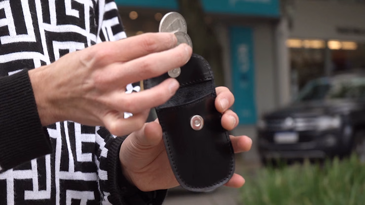 Purse (Gimmick and Online Instructions) by Vernet Magic - Trick - thumbnail 4