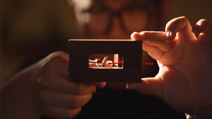 Impossible Cut by Didier Clement & TCC Magic - thumbnail 6