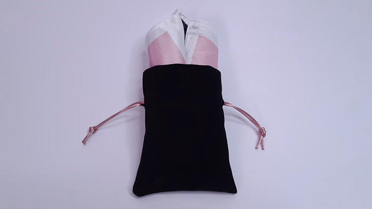 Pocket Bunny by Lee Alex - thumbnail 5