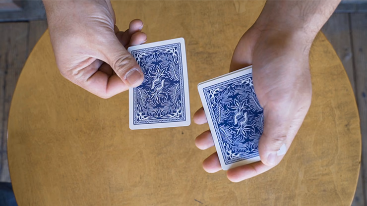 TURN (Gimmicks and Online Instructions) by Peter Pellikaan - Trick - thumbnail 6