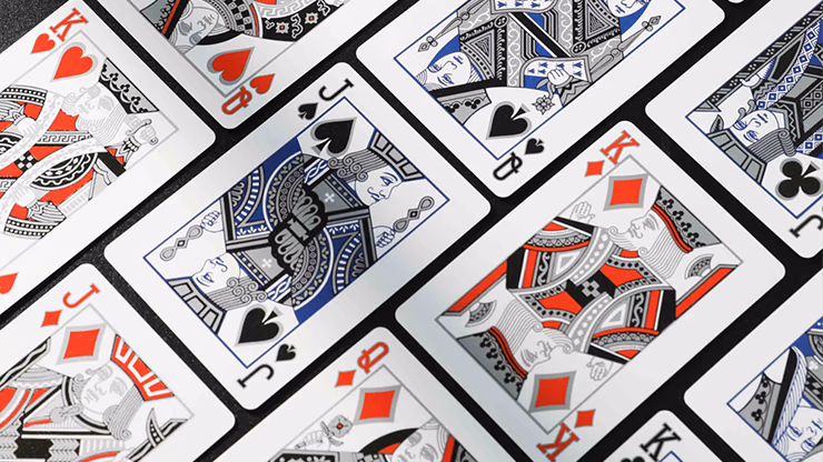 Yuci Silver Playing Cards by TCC - thumbnail 4
