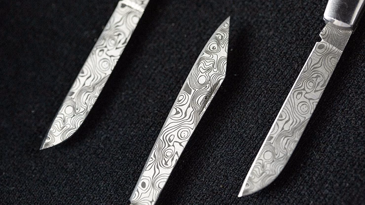 ARTISAN COLOR-CHANGING KNIVES BY TCC - thumbnail 4