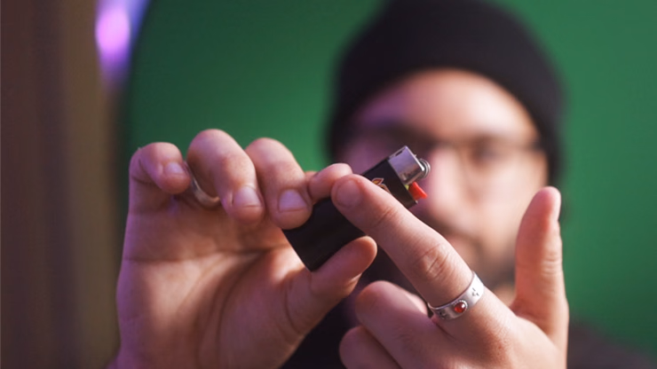 Bigger (Gimmicks and Online Instructions) by Nikolas Mavresis- Trick - Image 2