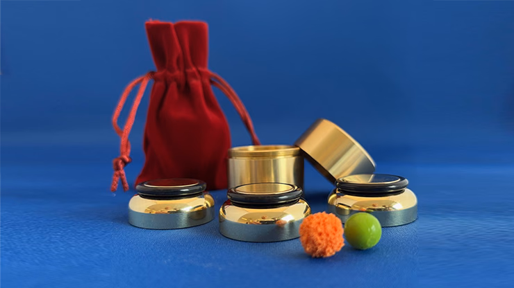 Three Shell Game (Brass) by Leo Smetsers - magic trick