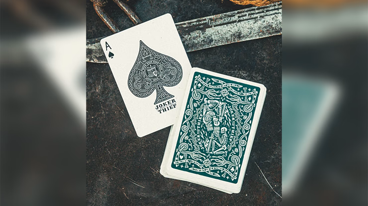 JT Crown (Green) Playing Cards by Joker and the Thief - thumbnail 3