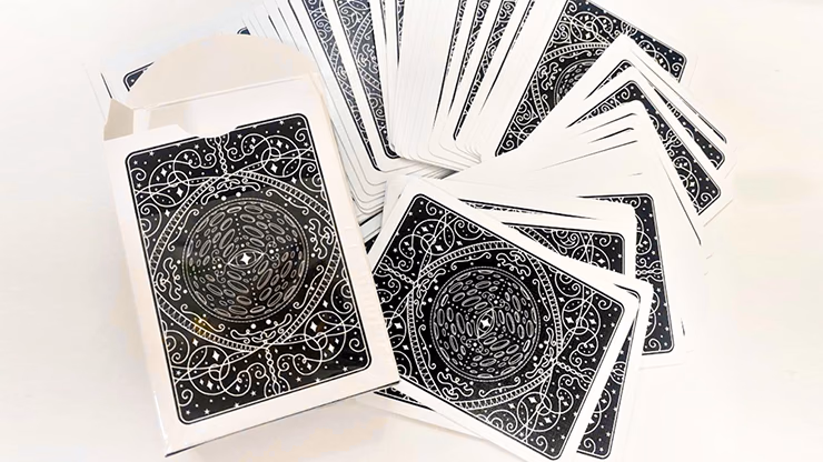 Luna Marked Poker Premium Cards by Electricks - thumbnail 4