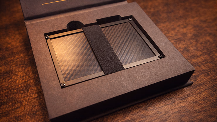 Castle Wallet by Simon Lipkin - thumbnail 3
