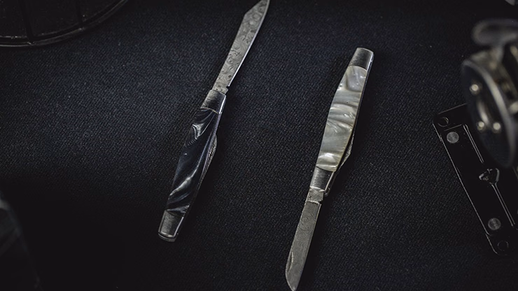 ARTISAN COLOR-CHANGING KNIVES BY TCC - thumbnail 3