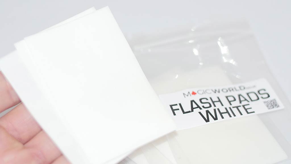 Flash Pads White by MagicWorld - Image 2