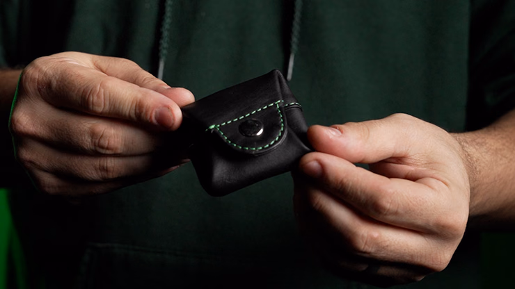 COLOR CODE COIN PURSE GREEN by Bob Kohler - Trick - thumbnail 3