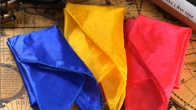 Chameleon Hanky by Hyunsoo Kim and Ethan Yip - Image 2
