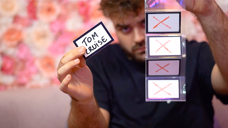 MAKE YOUR CHOICE by Julio Montoro and Juan Capilla - thumbnail 6