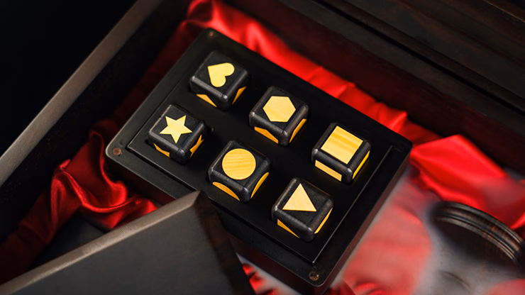 Classicho Display Case by TCC Magic - thumbnail 4