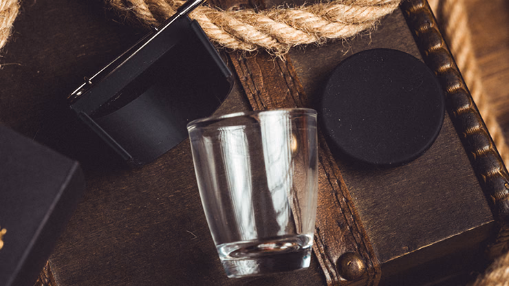 L Holder (Shot Glass) by Long Long & Bacon Magic - thumbnail 5