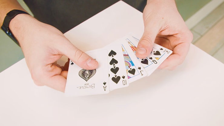 Poker Packet Trick by William Tyrrell - thumbnail 3