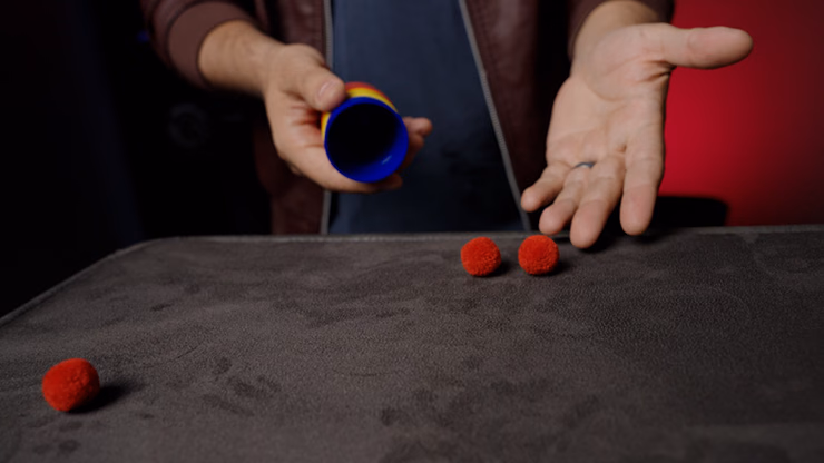 CUPS AND BALLS (Gimmicks and Instructions) by Apprentice Magic - Trick - thumbnail 4