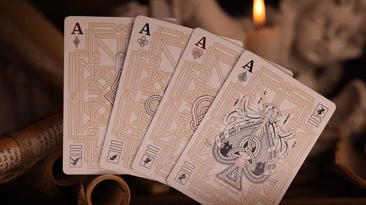 Assassin's Creed Legacy (Hidden Blade White) Playing Cards - thumbnail 3