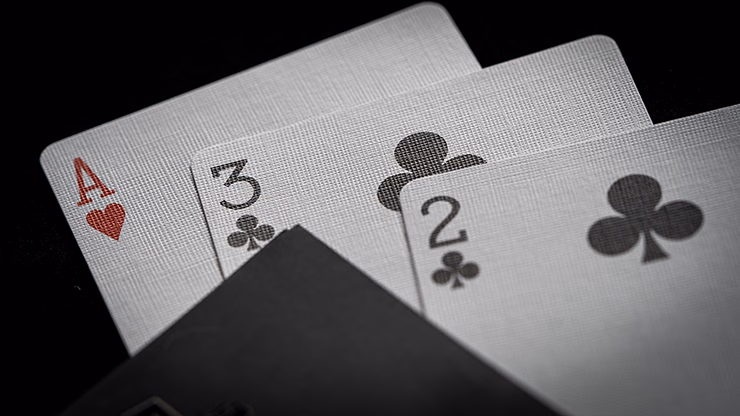 Michael Skinner's Ultimate 3 Card Monte (Red) by Murphy's Magic Supplies Inc. - Trick - thumbnail 4