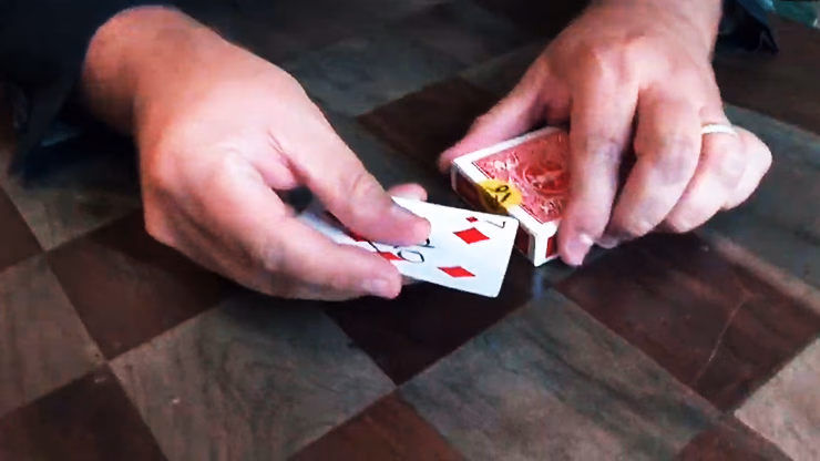 PICK ME (RED) by Mickael Chatelain - Trick - thumbnail 4