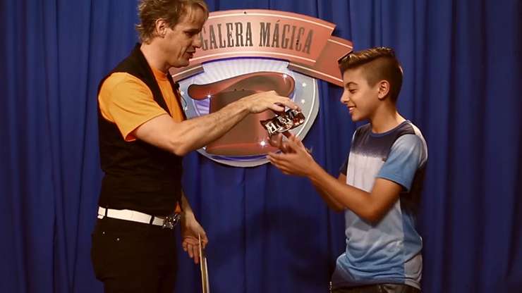 M and Magic (Gimmicks and Online Instructions) by Gustavo Raley - Trick - thumbnail 5