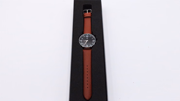 SB Watch 2 (2024) Noir Silver Three - Image 2