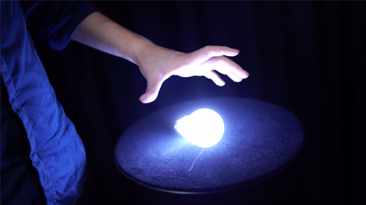 SHINE (with remote) by Magic 007 & MS Magic - thumbnail 4