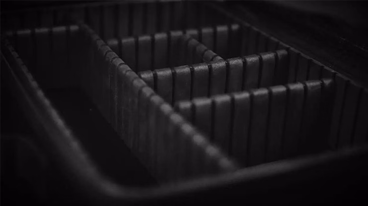 Luxury Close-Up Bag (Black) by TCC - Trick - thumbnail 5