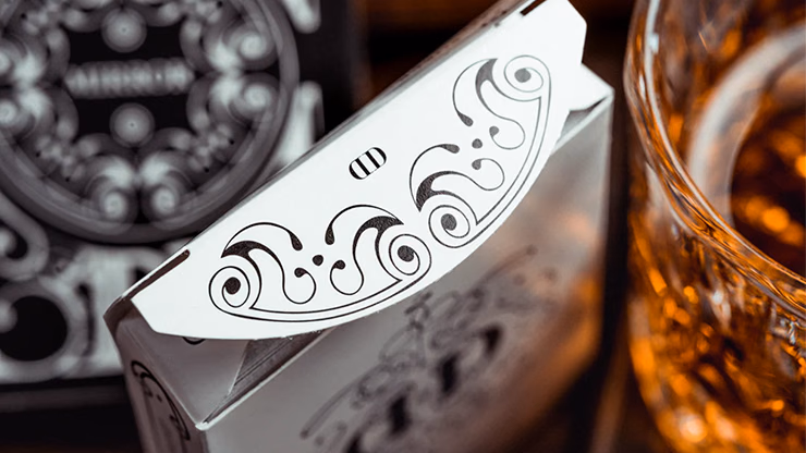 Smoke & Mirror (Smoke-White) Deluxe Limited Edition Playing Cards by Dan & Dave - thumbnail 3