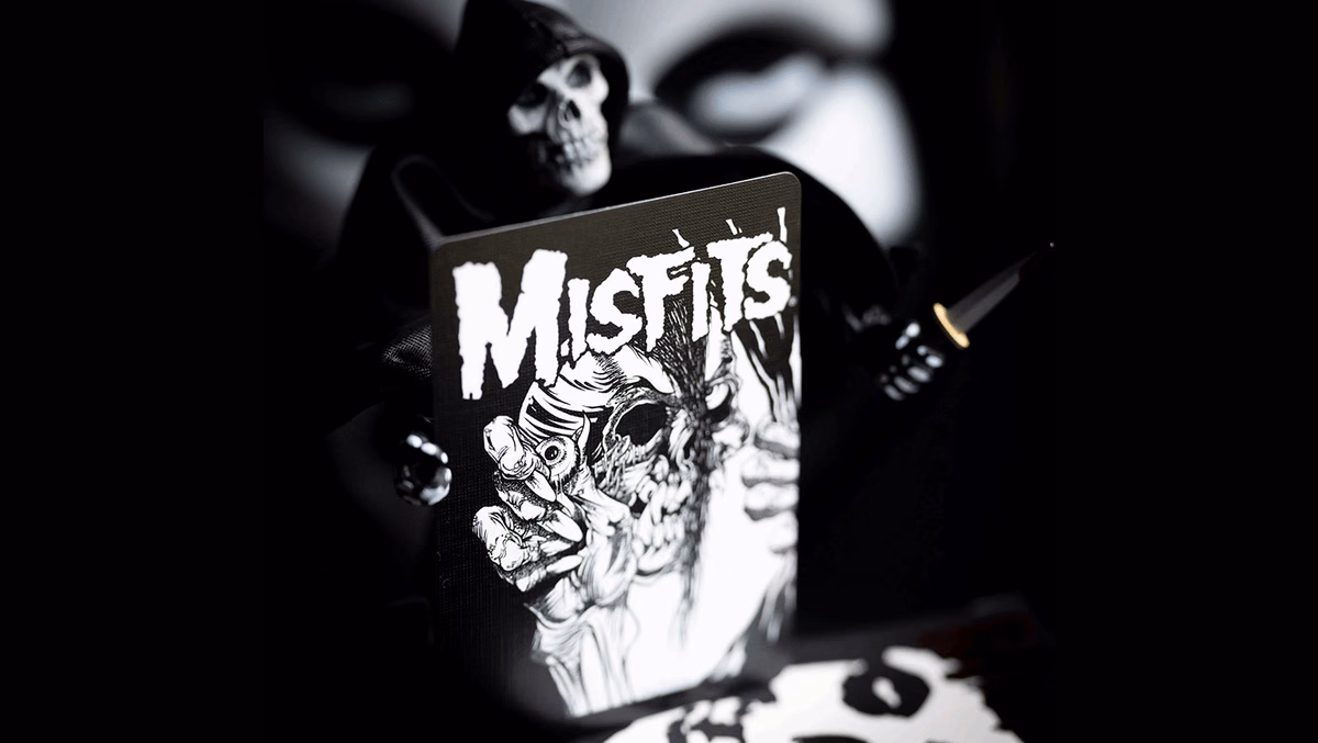 THE MISFITS™ FIEND OFFICIAL PLAYING CARDS - thumbnail 6