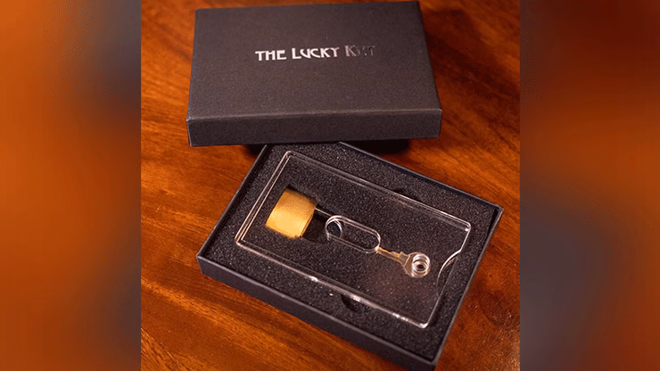 The Lucky Key (Close Up) by Vincenzo Di Fatta - thumbnail 4