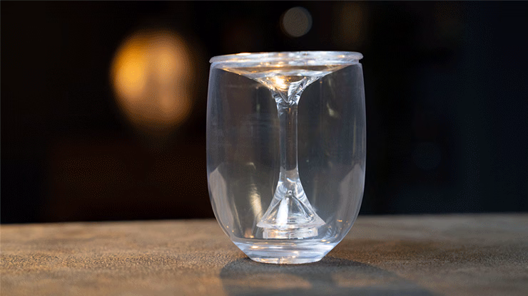 Portable Wine Glass Set by Murphy's Magic - thumbnail 3
